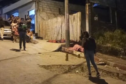 Dos hermanos fueron asesinados en Esmeraldas.