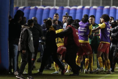 Se pudo conocer que este martes la Comisión Disciplinaria de la LigaPro revelará las sanciones para ambos equipos.