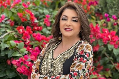 Paulina Tamayo, también llamada la Grande del Ecuador, se puso las pilas y se graduó en la Universidad Hemisferios.