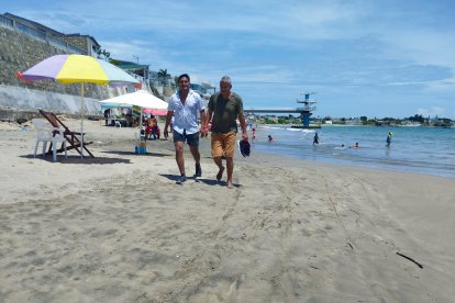 La ‘pípol’ se ‘turqueó’ en playas ecuatorianas, para disfrutar del sol, mar, arena y ‘jama’.