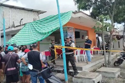 En una picantería de Huaquillas se registró el ataque armado.