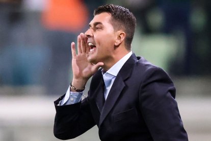 Ismael Rescalvo dejará al The Strongest de Bolivia, para dirigir en México.