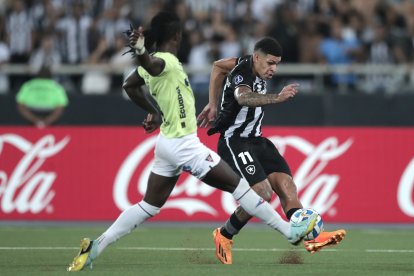 Liga consigue un empate en Brasil.