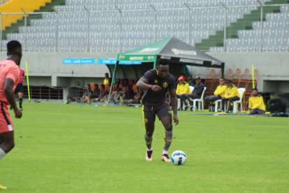Erick Castillo, exjugador de Barcelona, podría ser titular en Aucas, para el duelo ante Barcelona.