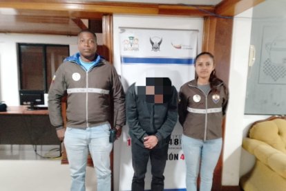 Hombre fue detenido por abuso sexual.