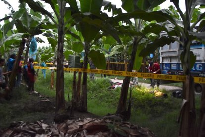 El múltiple asesinato ocurrió cuando las víctimas salían en un camión hacia la vía principal.