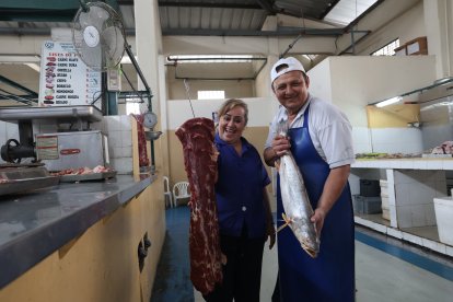 Elena y Jacinto se parecen ‘full’: ambos son ‘camelladores’, risueños, bromistas y solidarios.