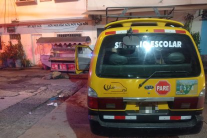 El vehículo quedó en el sitio hasta que minutos después fue retirado.