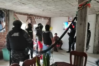 El detenido, Luis N. Q., alias Comandante Pullas, es señalado como extorsionador.