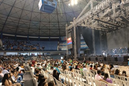 Miles de fanáticos se han dado cita en el Coliseo Voltaire Paladines Polo