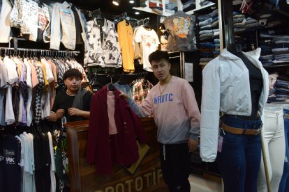 Jeffry y Paúl tienen opciones más relajadas de vestir.