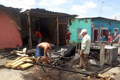 En una de las propiedades prácticamente nada de valor se pudo rescatar.
