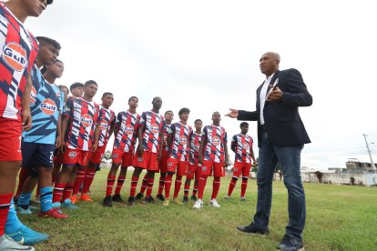 Marlon Ayoví y su nueva misión a frente de Ferrocarril de la segunda categoría del Guayas.