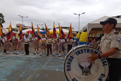 Con gran civismo, el alumnado del plantel del norte porteño celebraron la fecha histórica.