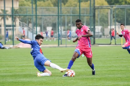 José Ayoví firmó contrato con el club Shijiazhuang Gongfu por una temporada y con opción de renovar por otro año más.