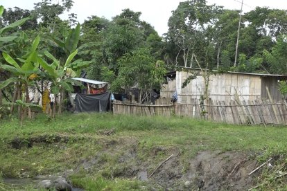 Esta es la vivienda en que se cometió el triple crimen, en Naranjal, este martes 30 de mayo.