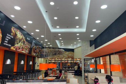 Una pizzería fue el escenario de un robo con armas de paintball en Quito.