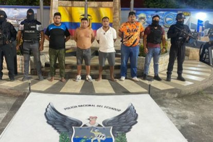 Los sospechosos y las evidencias fueron presentados por la Policía Nacional