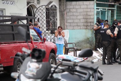 Escenas de dolor se observaron en la escena del múltiple crimen.