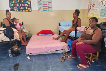 Al menos 842 personas se encuentran albergadas en cuatro centros establecidos para la asistencia a los afectados por las inundaciones en Esmeraldas.