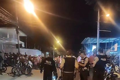 La Policía se hizo presente en el barrio El Porvenir 2, en Manta.