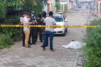 En la escena se encontraron los  casquillos que estaban alrededor del cuerpo.