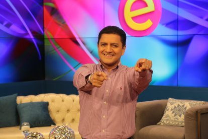 Martín Calle Baquerizo es un actor y cantante ecuatoriano.​