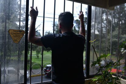 Las víctimas suelen ser encerradas en estos lugares por sus propios familiares. Dramatizado.