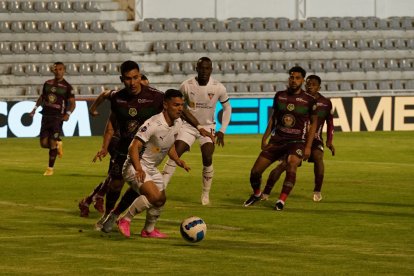 Ambato 17 de junio 2023 estadio Universidad Indoamérica Bellavista Mushuc Runa se Enfrenta a Liga de Quito por la fecha 15 del campeonato nacional de futbol serie A de La Liga Pro Bet593-