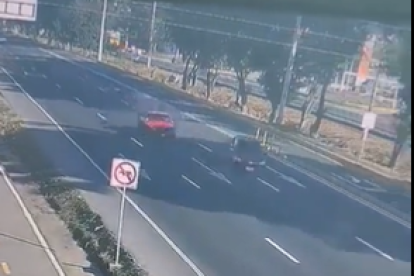 El accidente quedó registrado en video.