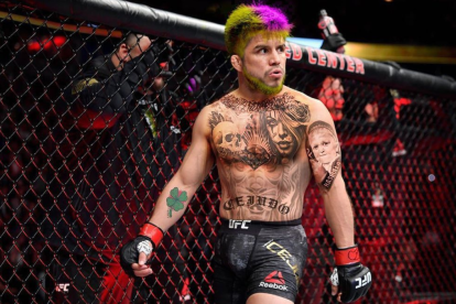'Triple C' fue campeón del peso mosca y gallo de UFC.