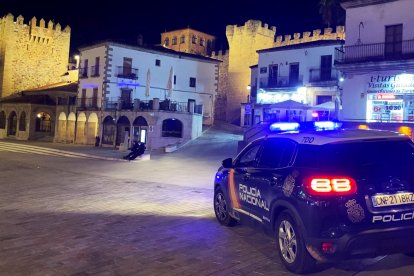 Un caso de violencia intrafamiliar se suscitó en Zaragoza. La Policía española atendió el evento.