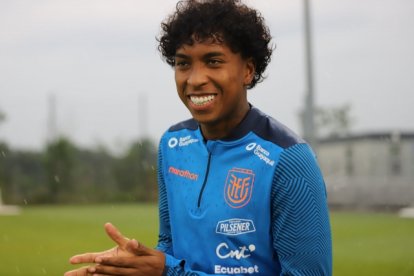 Leonard Realpe tuvo su debut oficial con la Tricolor, el 20 de junio ante Costa Rica.