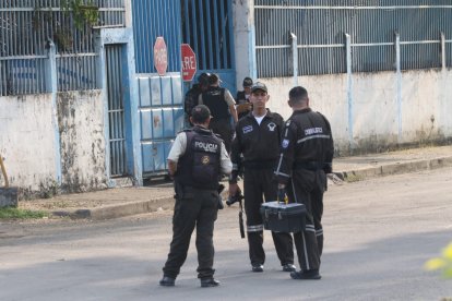 La Policía Nacional recabó indicios en el lugar