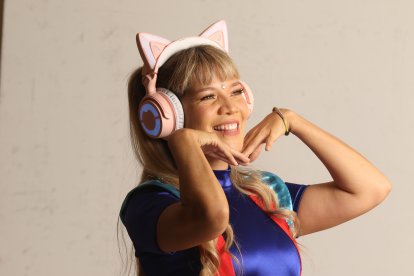 Norka, con su personaje Norkis busca conquistar con sus canciones a los más pequeños.