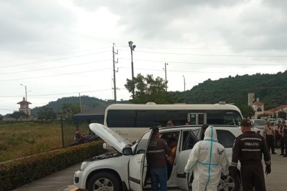 El hecho ocurrió dentro de una gasolinera, ubicada en la autopista Narcisa de Jesús.