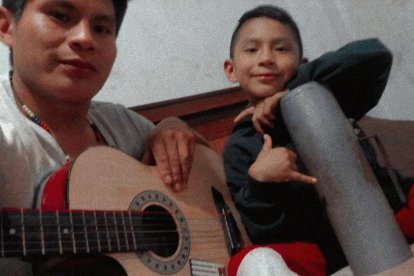 Álex apoyó a su niño en sus dos talentos: el fútbol y la música. Él era su fan. Tampoco celebró su ‘cumple’, en mayo.