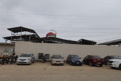 En este lugar, justo al frente de la empresa, fue secuestrado el empresario