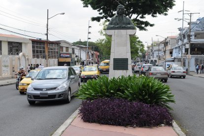 Un tramo de la avenida San Jorge, en el norte de Guayaquil, se encuentra cerrado debido a trabajos viales.