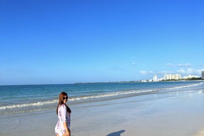 La mujer publicó una fotografía en Facebook un día después de irse de vacaciones y dejar a su bebé sola