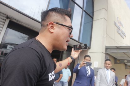 Mauricio Altamirano a su salida de la audiencia realizada este 29 de junio.