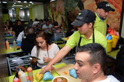 En Quito hay quienes han dejado el canguil por el chifle.