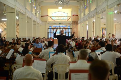 El director, Manuel Campos, expresó que en cada una de sus presentaciones se va variando el repertorio.