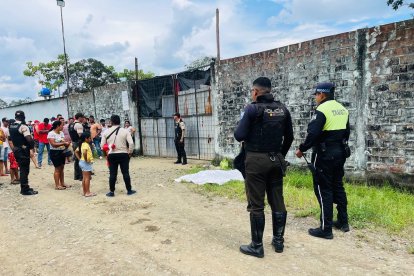 Un disparo en el pecho le perforó el corazón al adolescente.