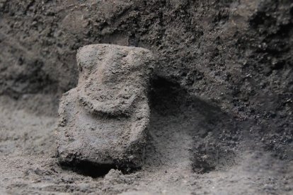 Estatuilla antropomorfa encontrada en llano chico