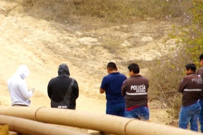 Tras escuchar los disparos, ciudadanos que habitan cerca del sitio reportaron el hecho a la policía.
