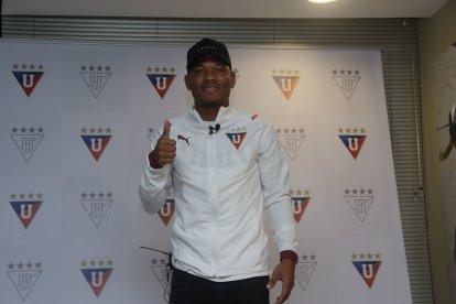 Jefferson Valverde ya se vistió de blanco y está listo para integrarse a las prácticas de Liga de Quito.