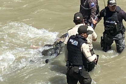 En el río Calera, en el sector de El Pache, en Zaruma, encontraron el cadáver del agente.