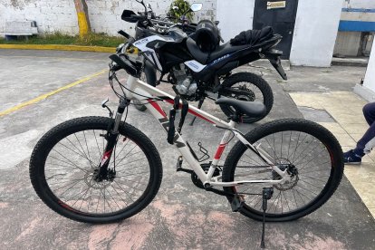 Esta es la bicicleta que un sospechoso, de nacionalidad extranjera, robó a un menor de edad en el sur de Quito.