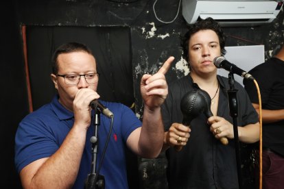 McKinney Ramírez y su hermano McBrian, el Héctor Lavoe de 'Yo me llamo', en pleno ensayo con full salsa.

PERIODISTA : VICEBTE TAGLE 

FECHA : 14/07/2023 

Agencia (ag-extra)